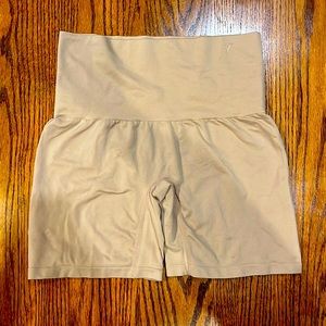 NWOT Yummie Control Top Boyshort Panty